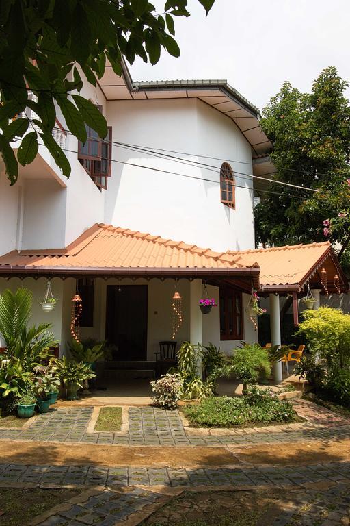 Hanthana Jungle View Holiday Home Kandy Exterior photo